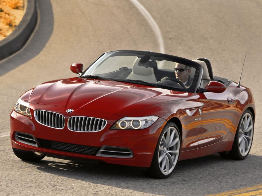  BMW Z4 sDrive 3.5i Roadster 2009 года  (US) (фото 7 из 14)